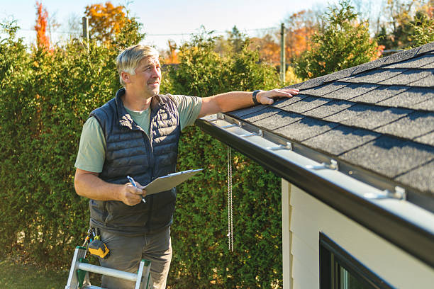 Professional Emergency Roof Repair technician working in Alpine, UT